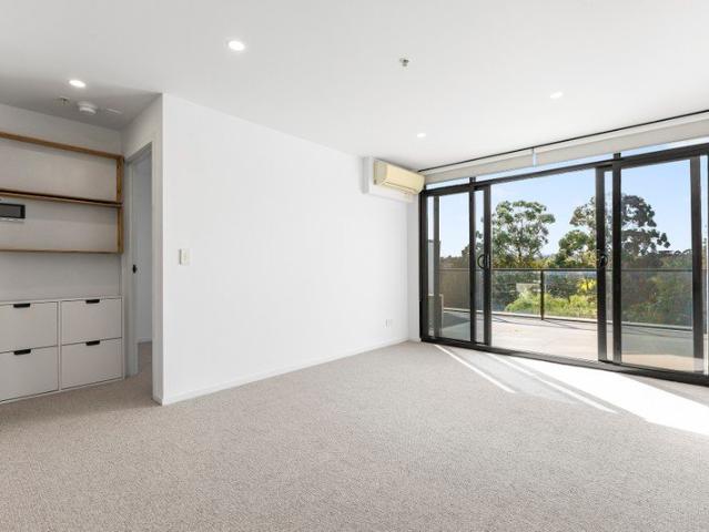 Apartment for sale in Glenferrie, Melbourne