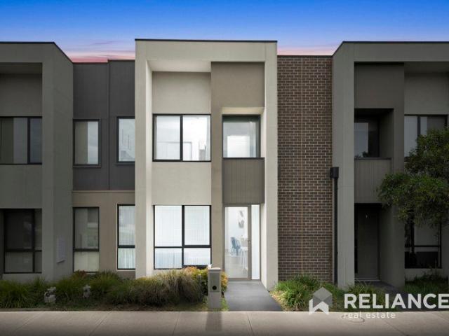 House for sale in Upper Point Cook, Melbourne