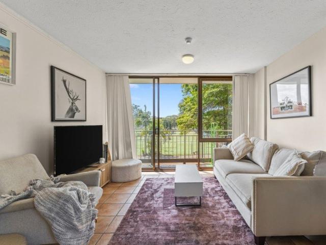 Apartment for sale in Clear Island Waters, Gold Coast City