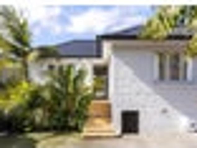 House for sale in Oratia, Oroua County