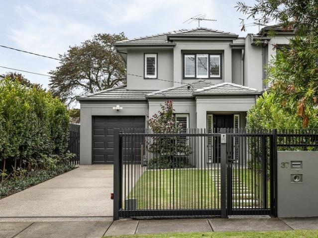 Townhouse for sale in Camerons Creek, Victoria