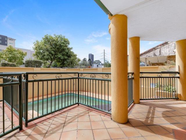 Apartment for sale in Southport, Gold Coast City