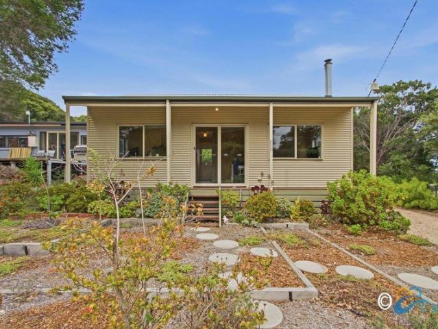 House for sale in Loch Sport, Victoria
