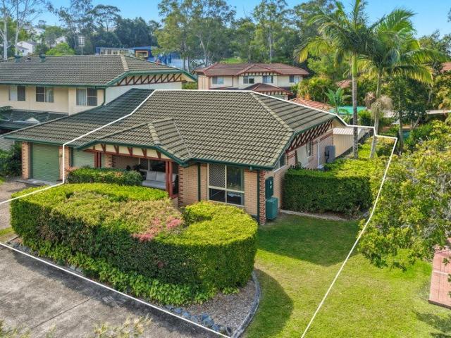 Villa for sale in Fernbrook, Queensland