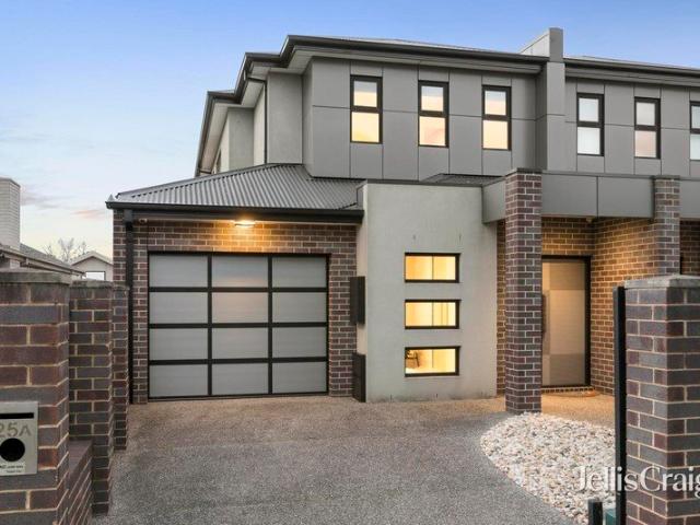 Townhouse for sale in Camerons Creek, Victoria