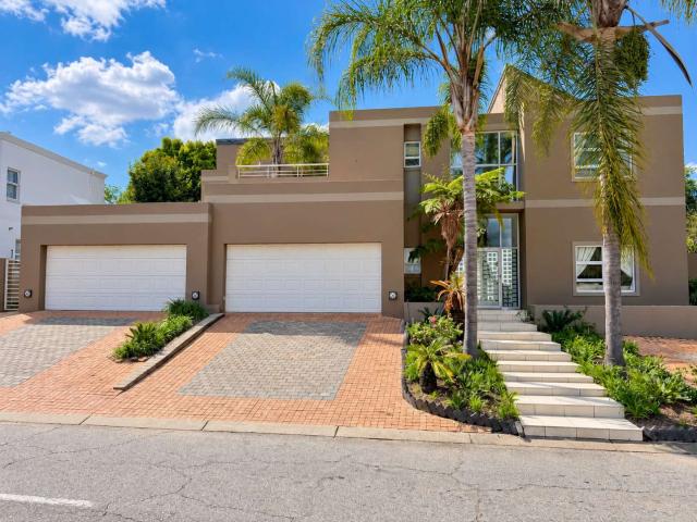 House for rent in Broadacres AH, City of Johannesburg Metropolitan Municipality