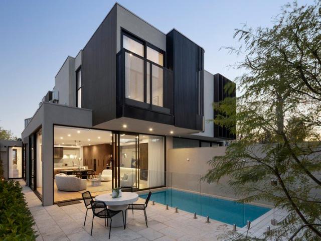 Townhouse for sale in Brighton, Melbourne