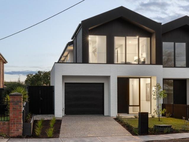 Townhouse for sale in Camerons Creek, Victoria
