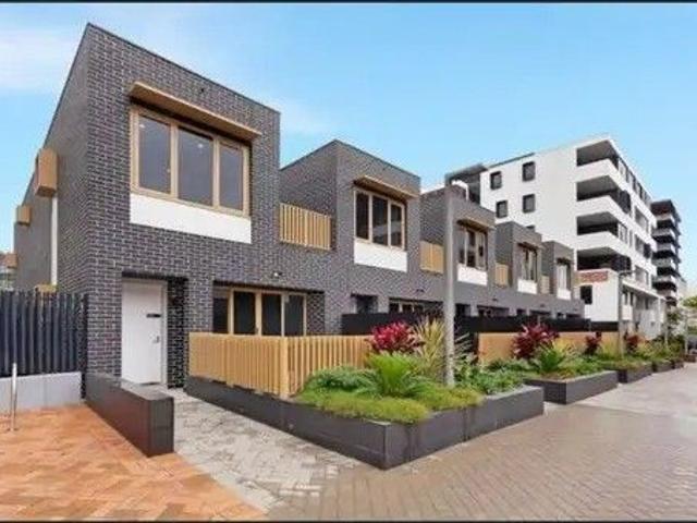 Townhouse for sale in Sydney, New South Wales