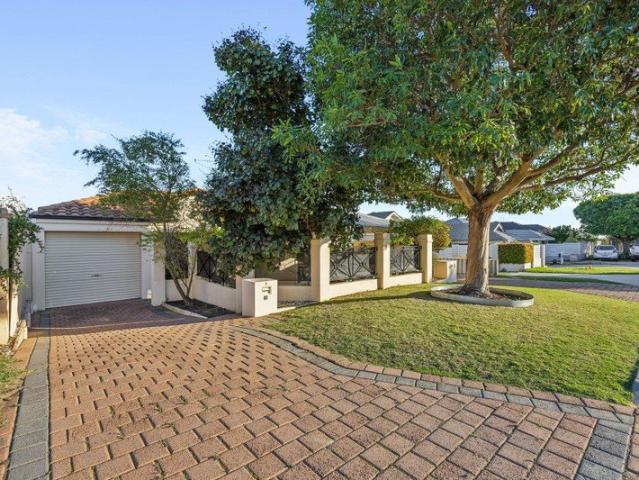 Villa for sale in Stirling, Western Australia