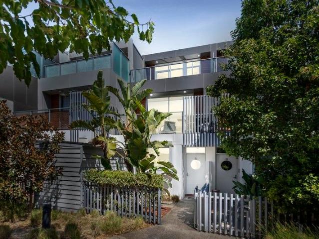 Townhouse for sale in Camerons Creek, Victoria