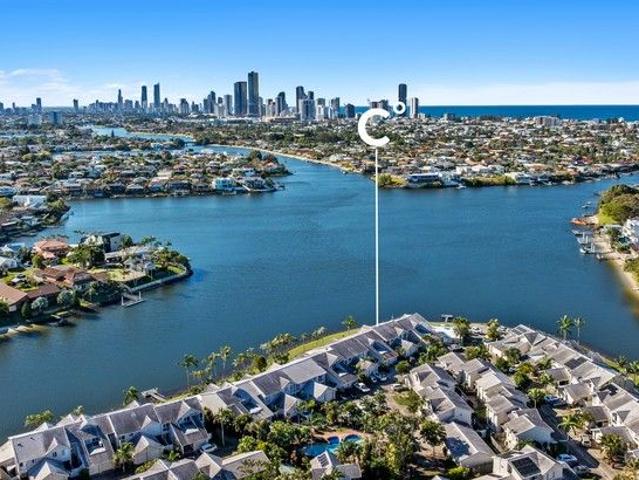 Townhouse for sale in Gold Coast, Gold Coast Metro