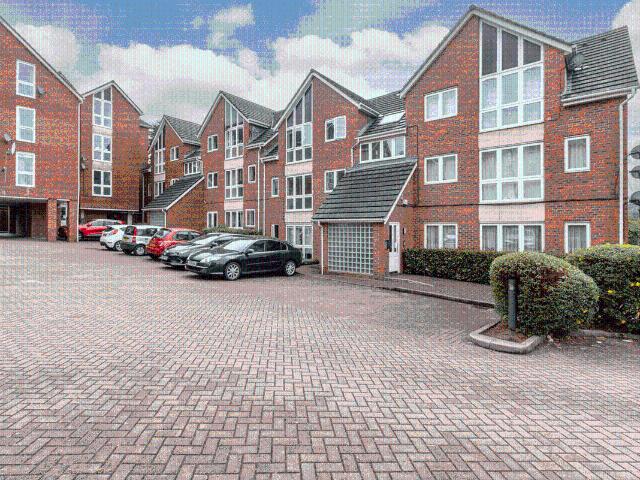 Apartment for rent in Sandown Park, Kent