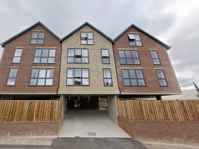 Apartment for rent in Sandown Park, Kent