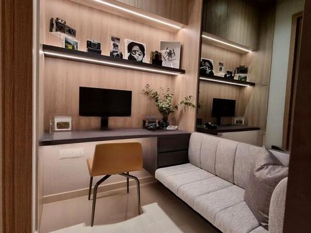 Condominium for sale in 23 North West