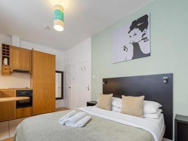 House for rent in Lyons, Greater London
