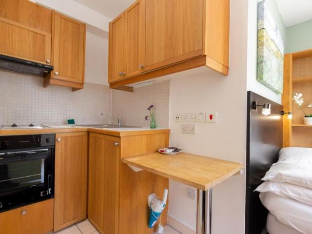 Studio for rent in Cat Hill, Isle Of Man