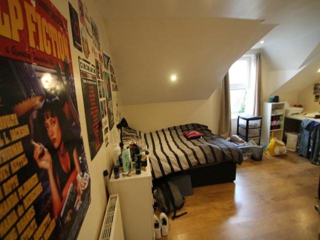 House for rent in Hyde Park, West Yorkshire