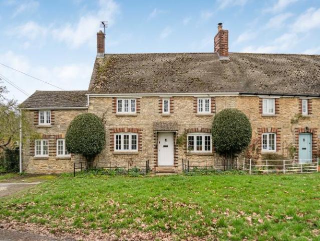 House for rent in Evershot, Oxfordshire