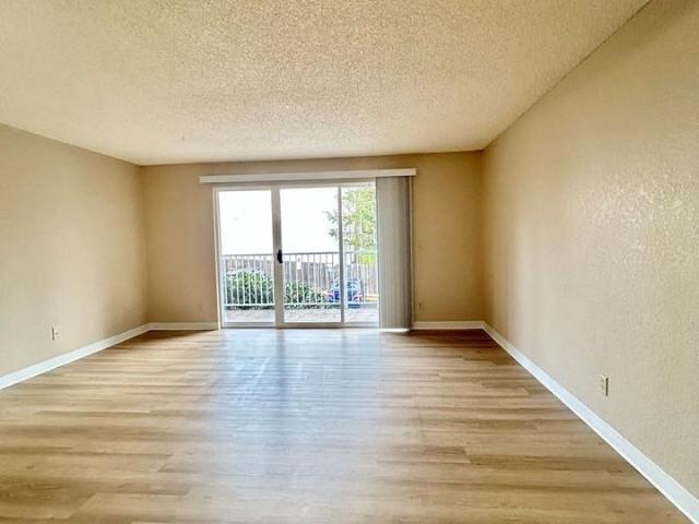 Apartment for rent in Edmonds