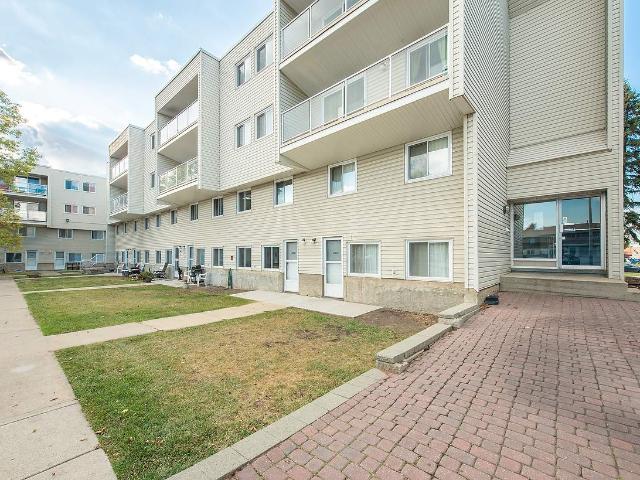 Apartment for rent in Wedgewood, Alberta