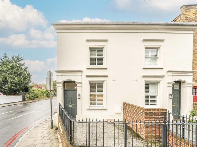 House for rent in Muswell Hill, Greater London