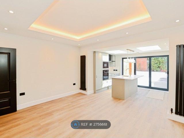 House for rent in Muswell Hill, Greater London