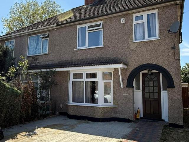 House for rent in Hayes, Greater London