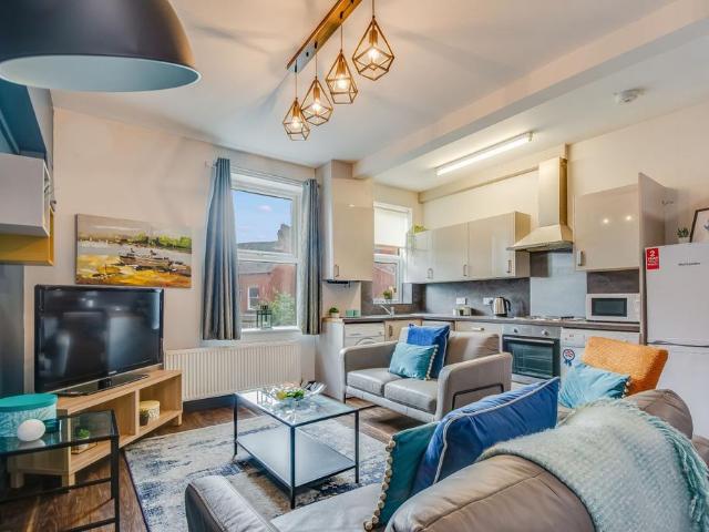 House for rent in Beckett Park, Headingley