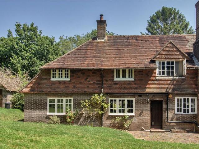 House for rent in West Hoathly, Perryfields