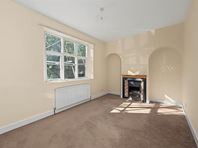 House for rent in West End, Elmbridge