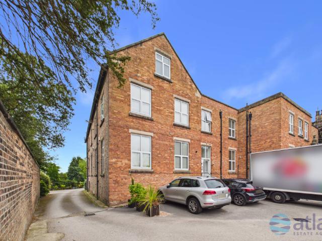 Apartment for rent in Calderstones