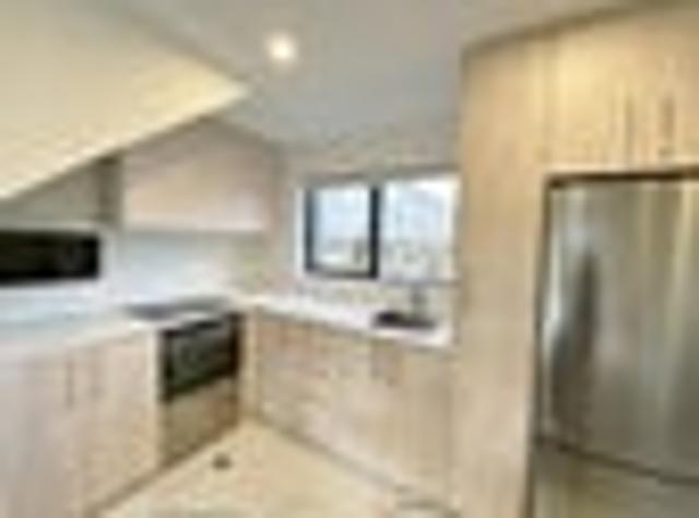 Apartment for rent in Chaslands, Canterbury