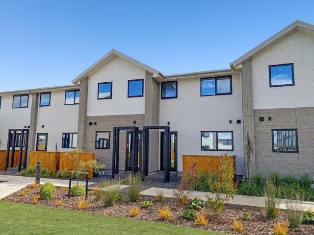 House for rent in Chaslands, Canterbury