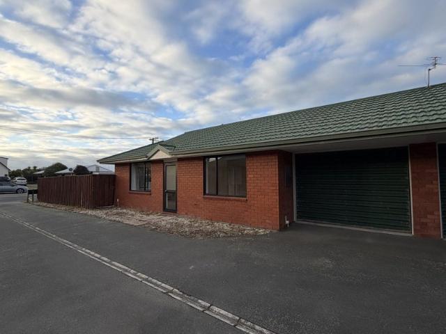 House for rent in Chaslands, Canterbury