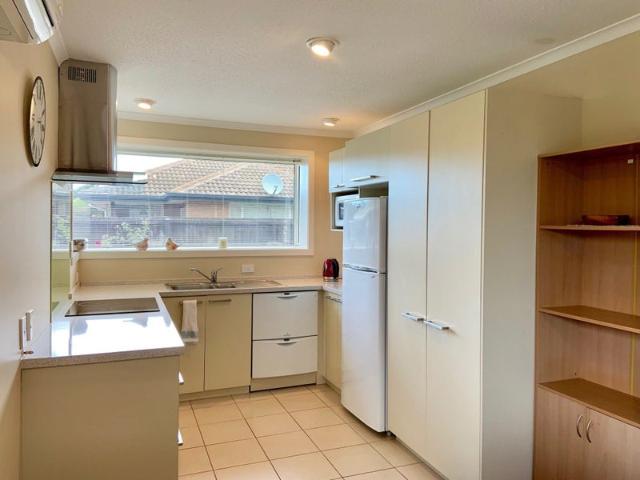 House for rent in Chaslands, Canterbury