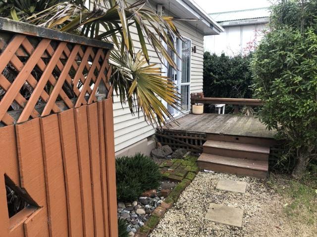 House for rent in Chaslands, Canterbury