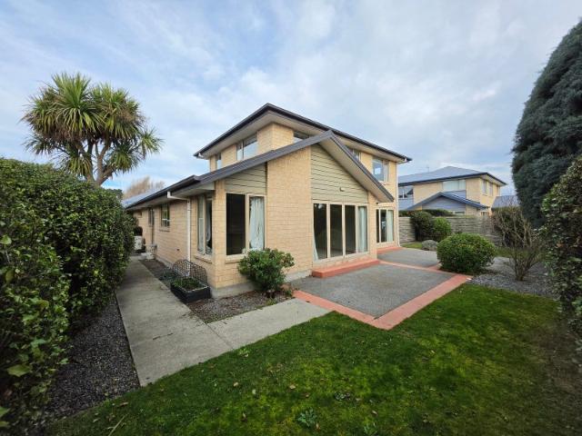 House for rent in Chaslands, Canterbury