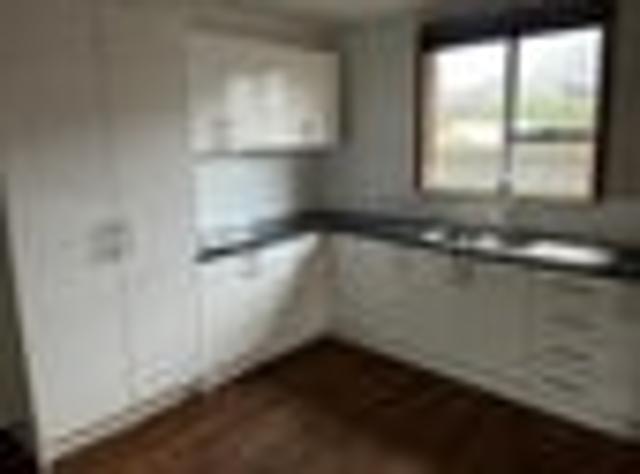 House for rent in Chaslands, Canterbury