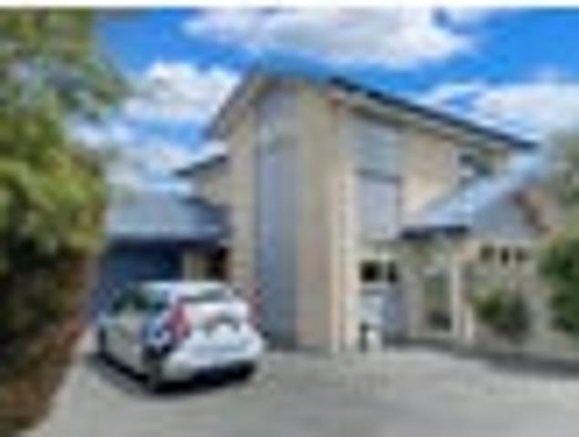 House for rent in Chaslands, Canterbury