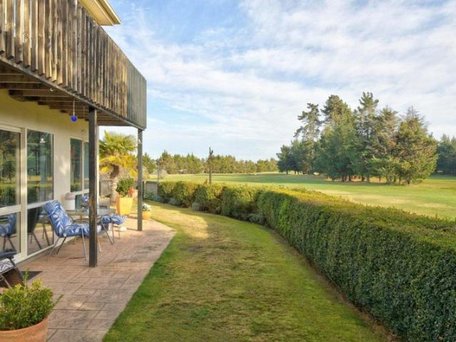 House for rent in Chaslands, Canterbury