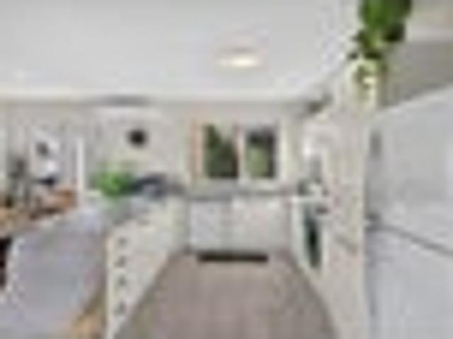 House for rent in Chaslands, Canterbury