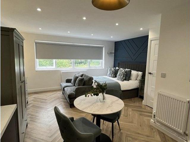 Studio for rent in Milton Keynes
