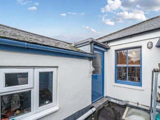 House for sale in The Slade, Oxfordshire