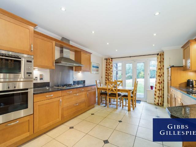 Apartment for rent in Denham, Gerrards Cross and Chalfonts Community Board, Chalfont St. Peter