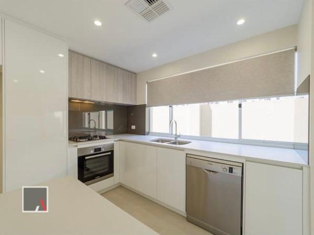 Room for rent in North Perth, Western Australia