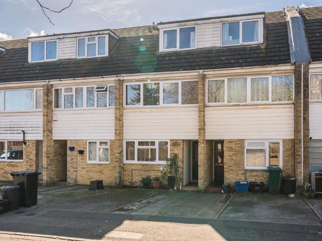 House for rent in London Borough of Richmond upon Thames, Greater London