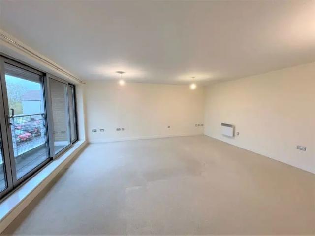 Apartment for rent in Oxleaze, Gloucester