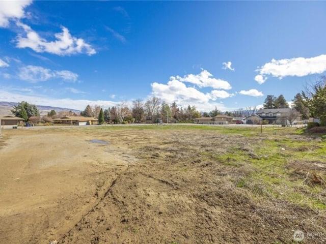 Land for sale in Wenatchee, Washington