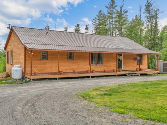 House for sale in Maine
